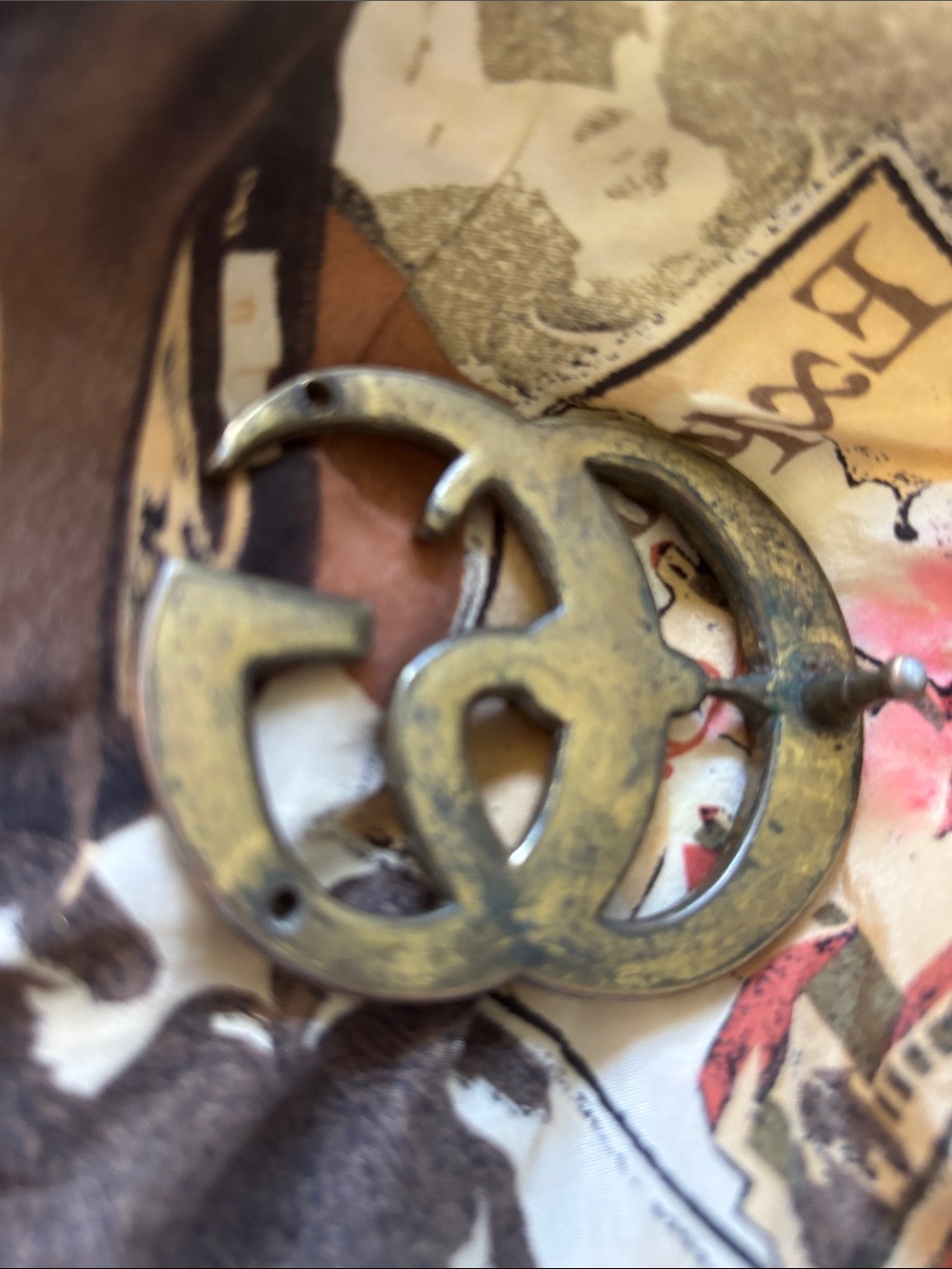 Vintage Gucci Snake Double G Buckle in Aged Gold - Picture 3 of 3